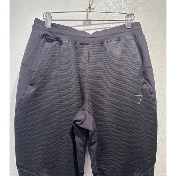 Gymshark Tapered Leg Pants Men’s Size Small Pull On Textured Black Athletic Zip - Picture 2 of 10